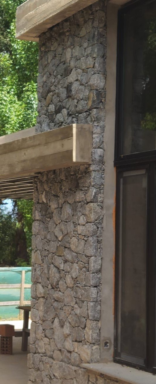 Efecto roca en columna exterior